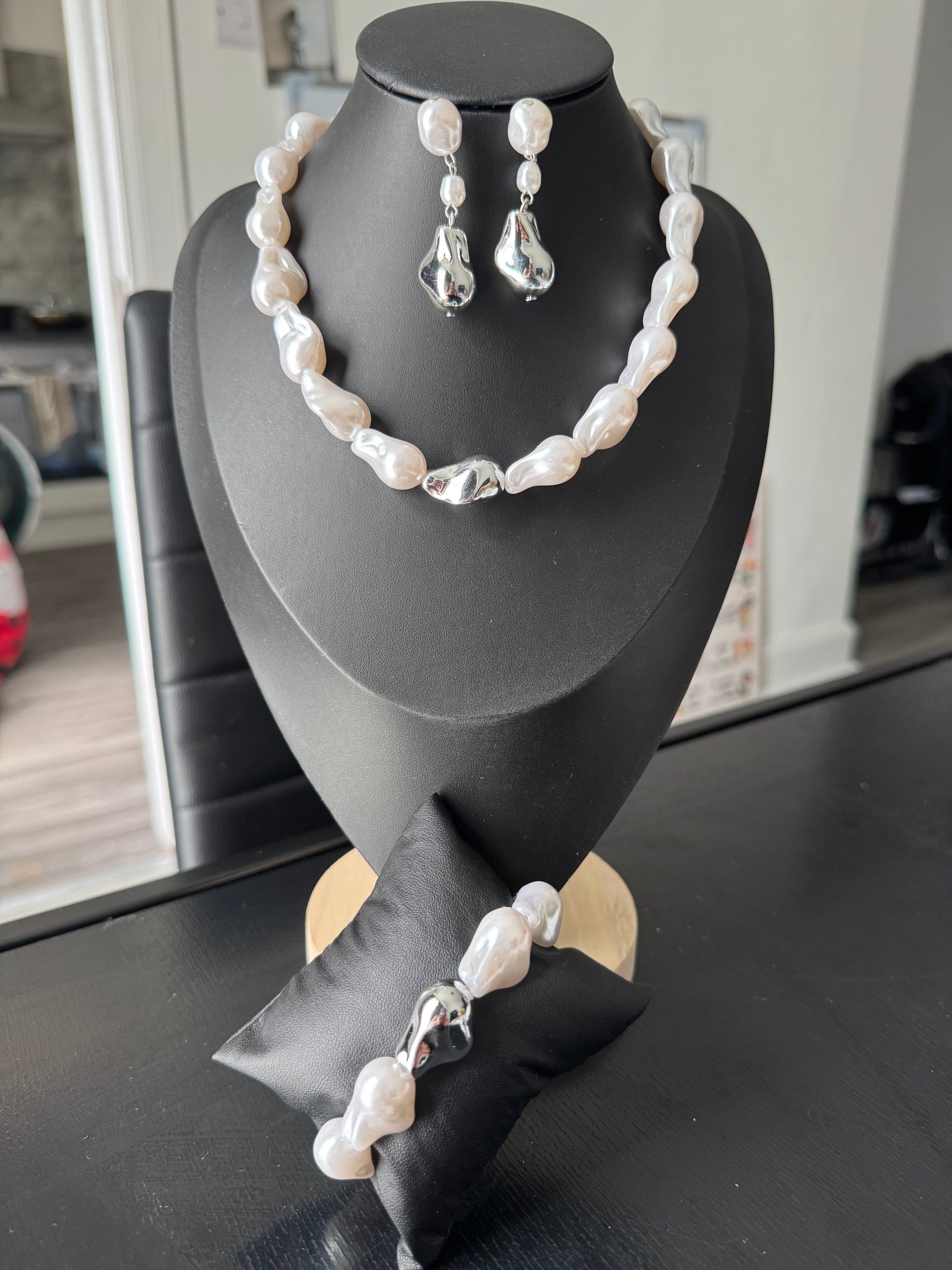 Baroque Pearl Jewellery Set